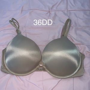 Victorias Secret Push Up Bra 36DD